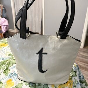 Genuine Cow Leather Tote Bag from Mexico – White & Black